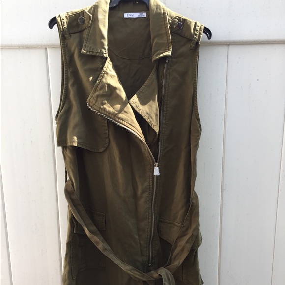 Dex Belted Trench Vest - Picture 3 of 10